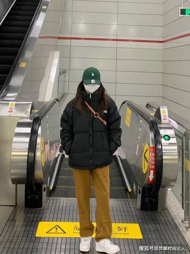 服装 女孩会穿衣更显气质，借鉴素人博主的穿搭，优雅又有女人味