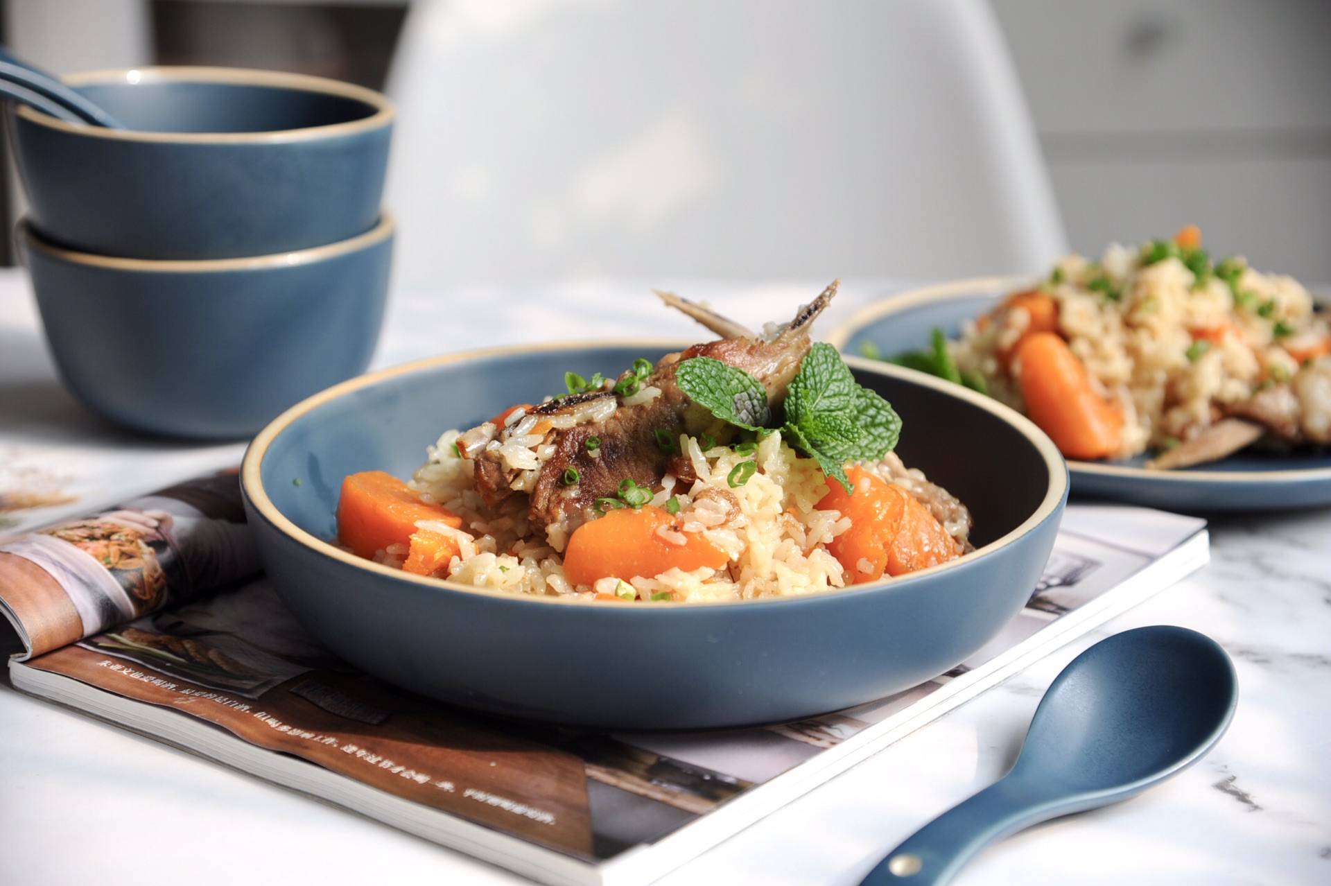 原创羊排手抓饭的家常做法,简单快手,香气四溢,上桌抢着吃