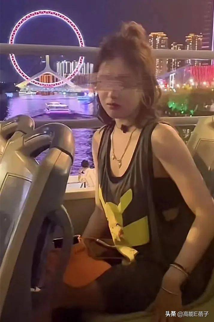 原创美女网红自杀后40天后,灵堂骨灰被调包配阴婚:恐怖片,都不敢这么