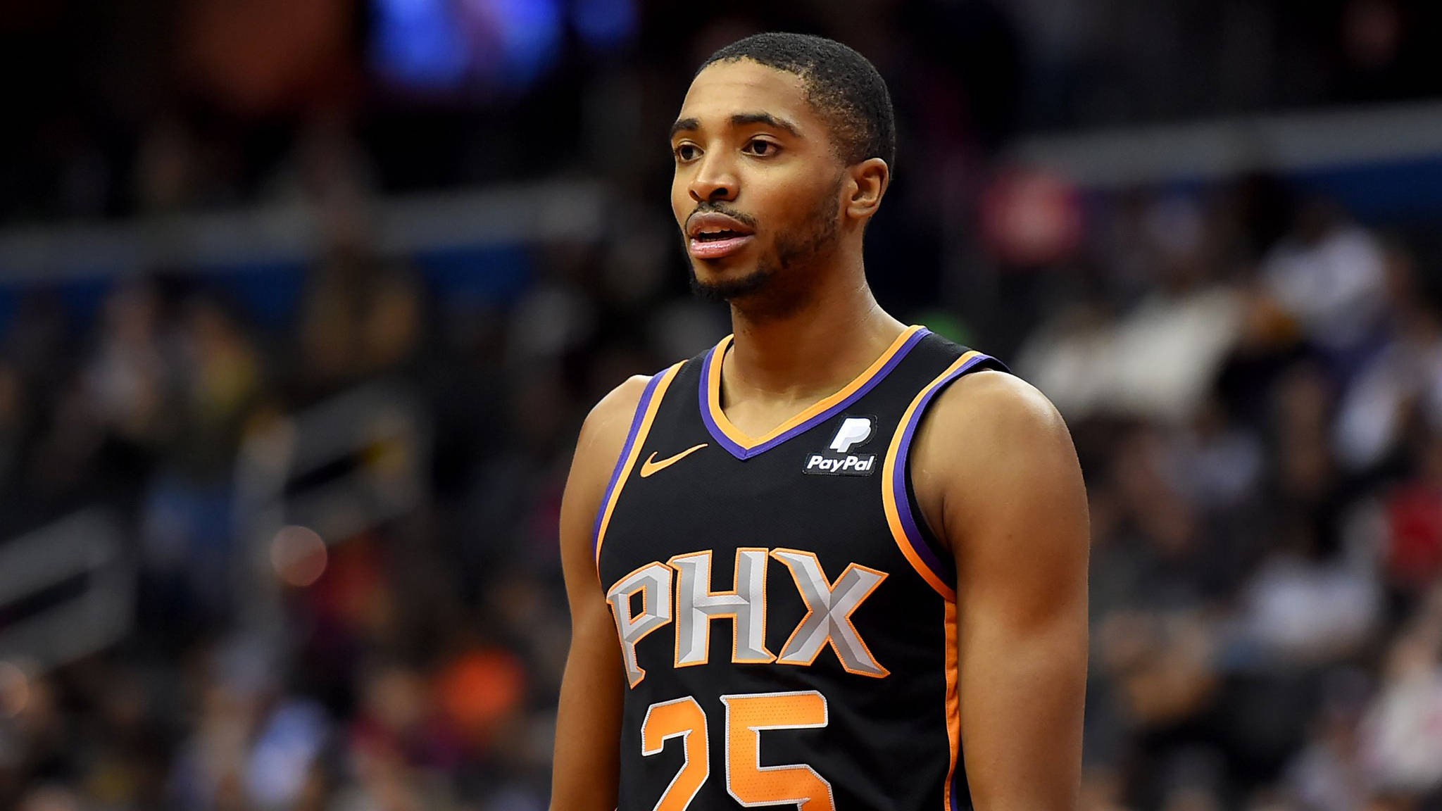 太阳13连胜的背后,能攻善守各项数据出色,保罗布克艾顿各司其职