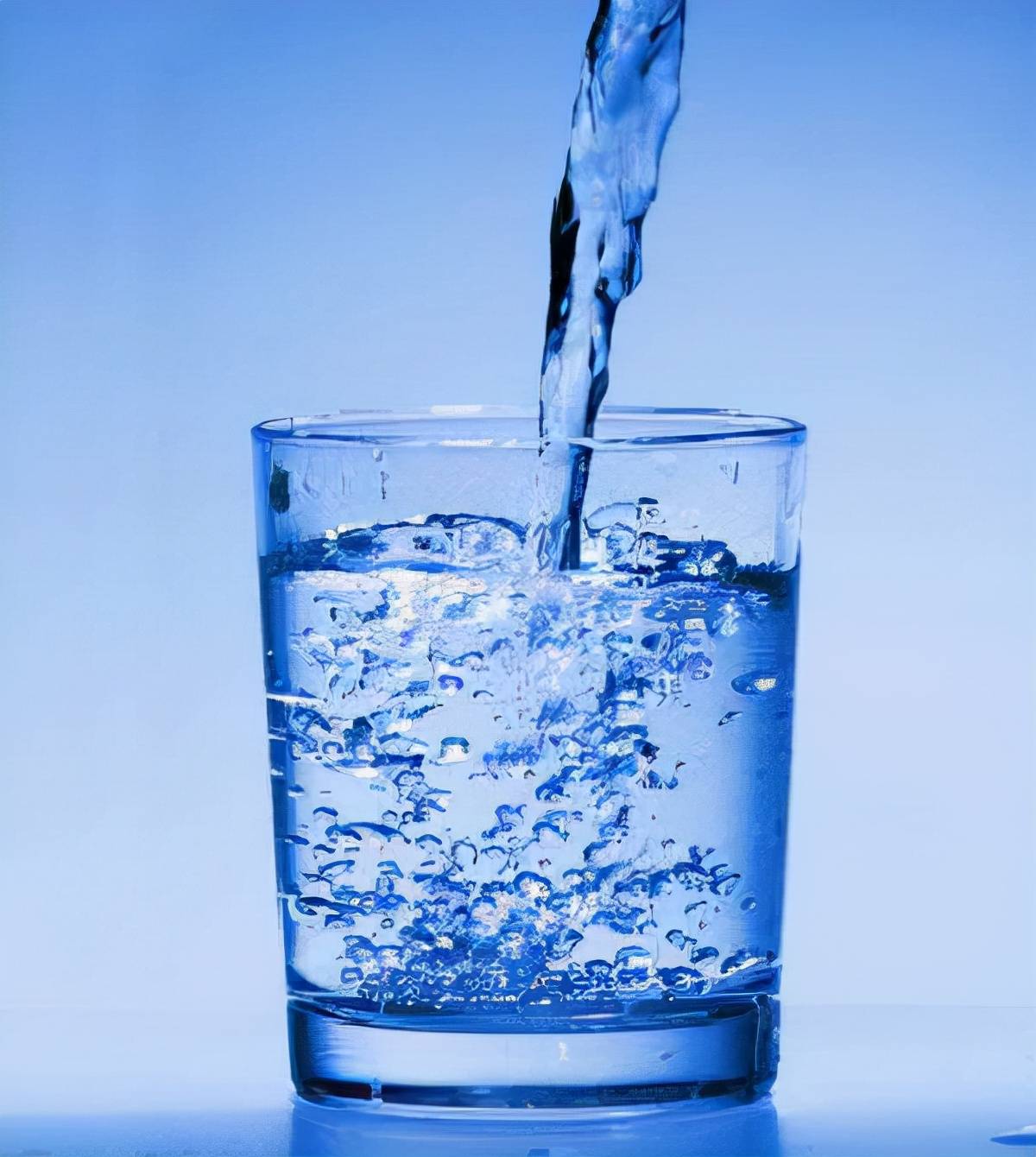 肾脏|高血压会发展为尿毒症？医生提醒：关注3个症状，可能是预警信号