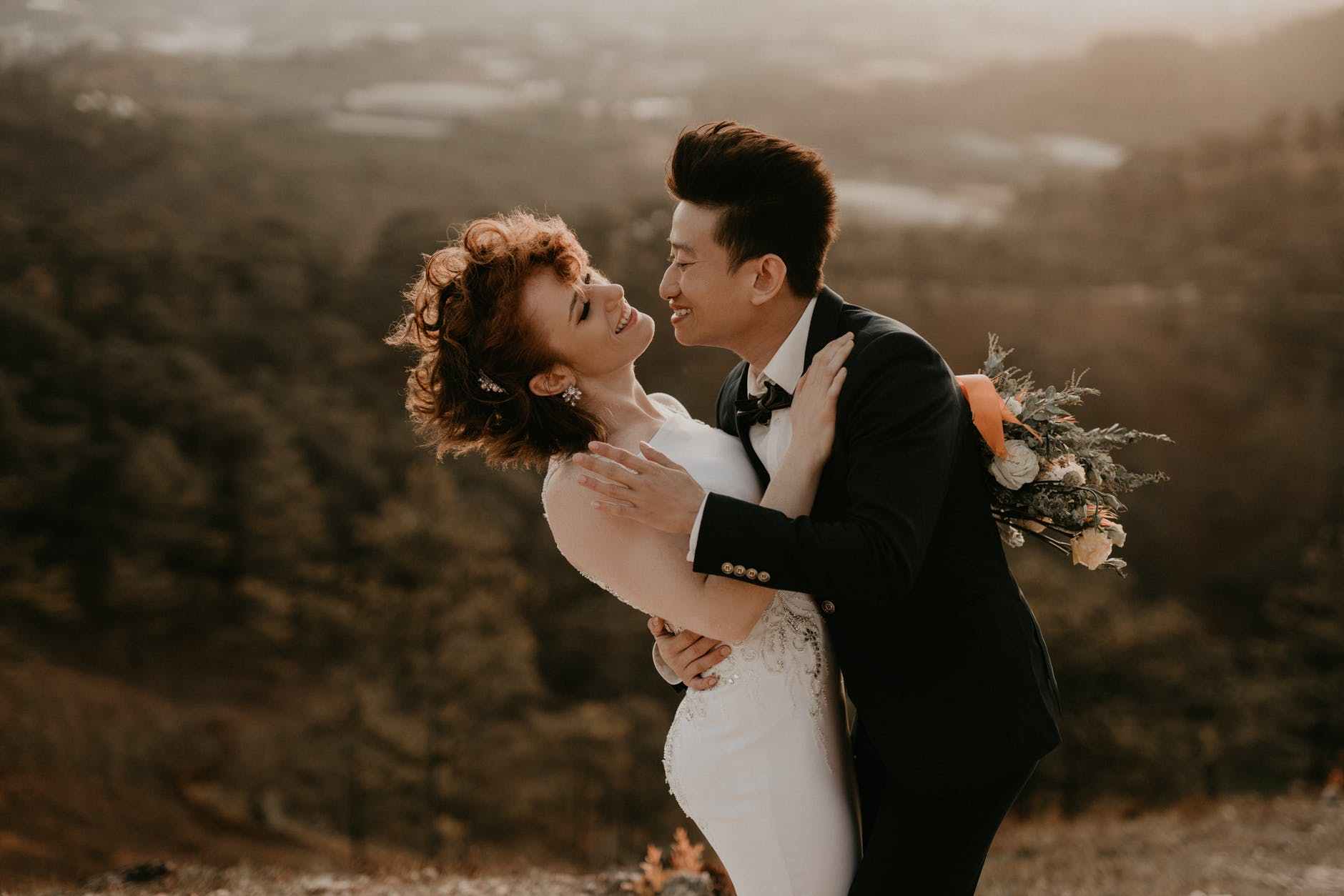 婚后gl扶她（婚后gl酒壹杯）