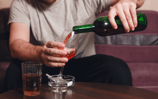 冰菊|从乙肝到肝癌，会经历3个阶段，肝胆科主任：想要肝脏健康，坚持2不要