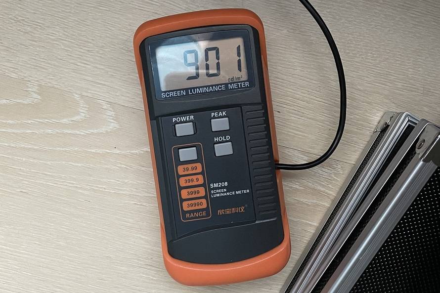 TCL 98Q6E巨幕电视评测，98英寸大屏电视的高性价比之选