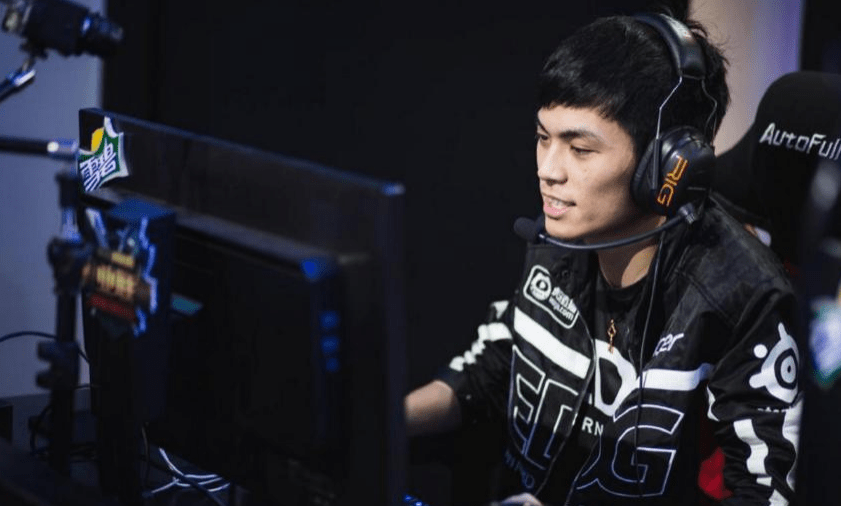 国产之光mouse正式回归edg,担任edg教练?网友直呼爷青回!