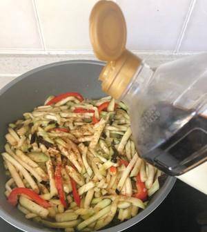茄子怎么炒才软软的 4028236720584af0ba40b3170574cc38.jpeg