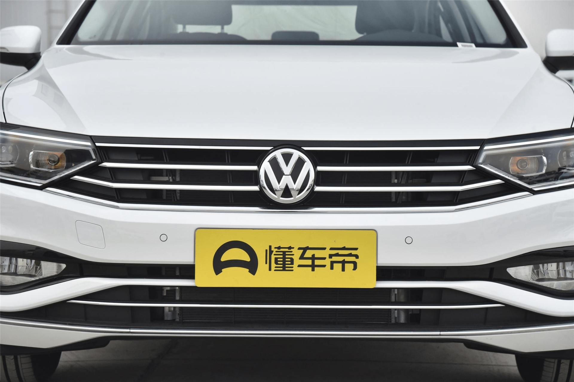 b级车的标杆大众迈腾落地只要16万多看完还值得买吗