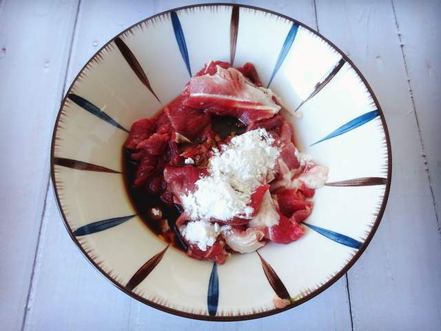 蒜头怎么剥整个 5486e259662a4c1cab24f077a8cb88d3.jpeg