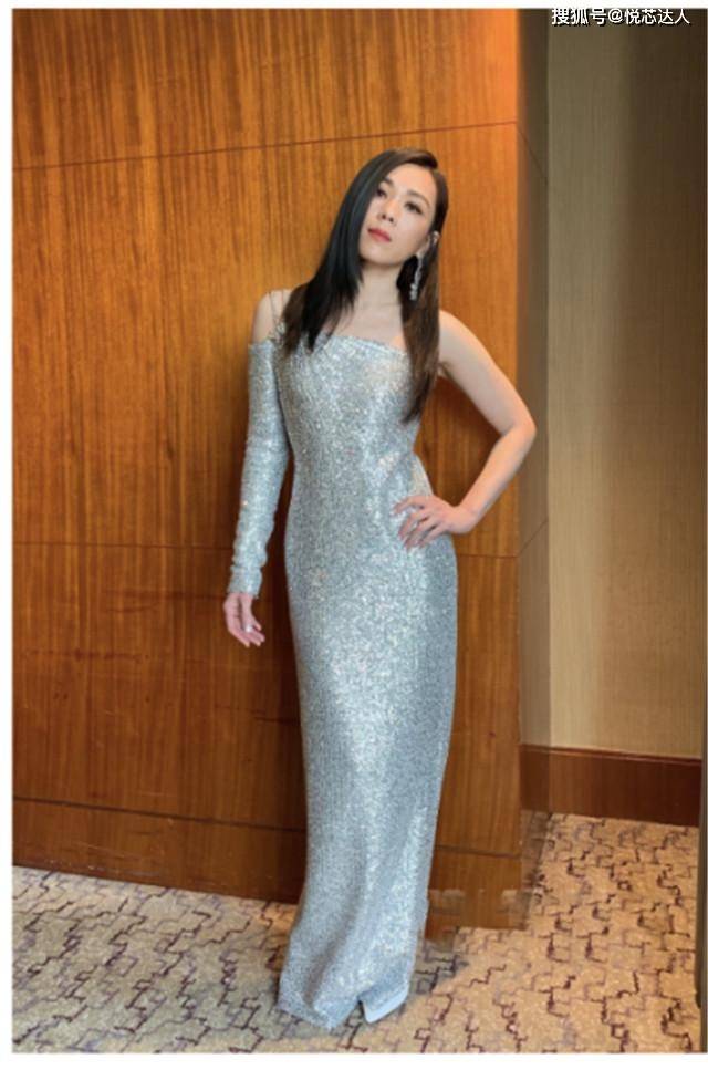 显得 身高不足158的女生,尽量少穿这“3种”裙子,多穿另外2种更迷人