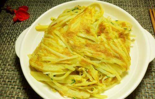 土豆丝鸡蛋饼怎么做好吃又简单 c1d71bfe9cb24c89b5d91b3cb8bd297c.jpeg