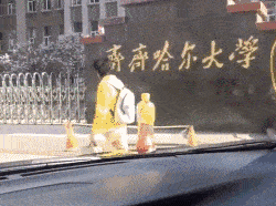 原创
万万没想到,这瓶饮料被大妈拿去了,我是来钓鱼的呢!
一、搞笑妹子动态图,搞笑GIF分享!二、搞笑段子,幽默段子分享!
