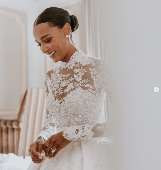 盘点莉莉柯林斯,亚莉安娜等2021幸福完婚的名人婚纱_ivy_黎丝_婚礼