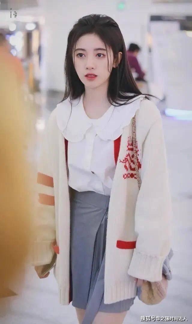 黑色 卫衣的时尚穿搭方法