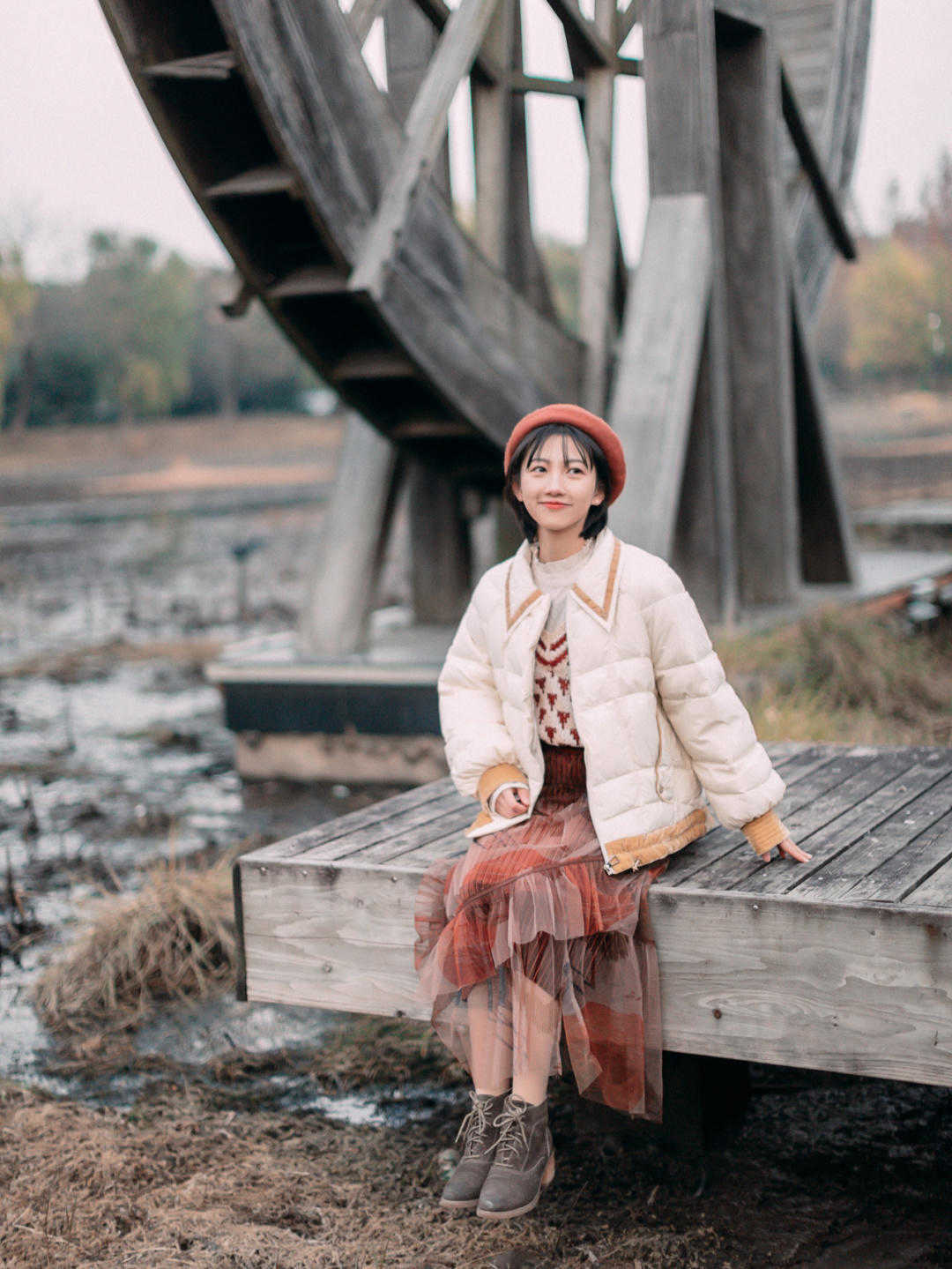 颜色 肉色打底裤怎么穿才不土气?试试这几种搭配方式,优雅显瘦又时髦