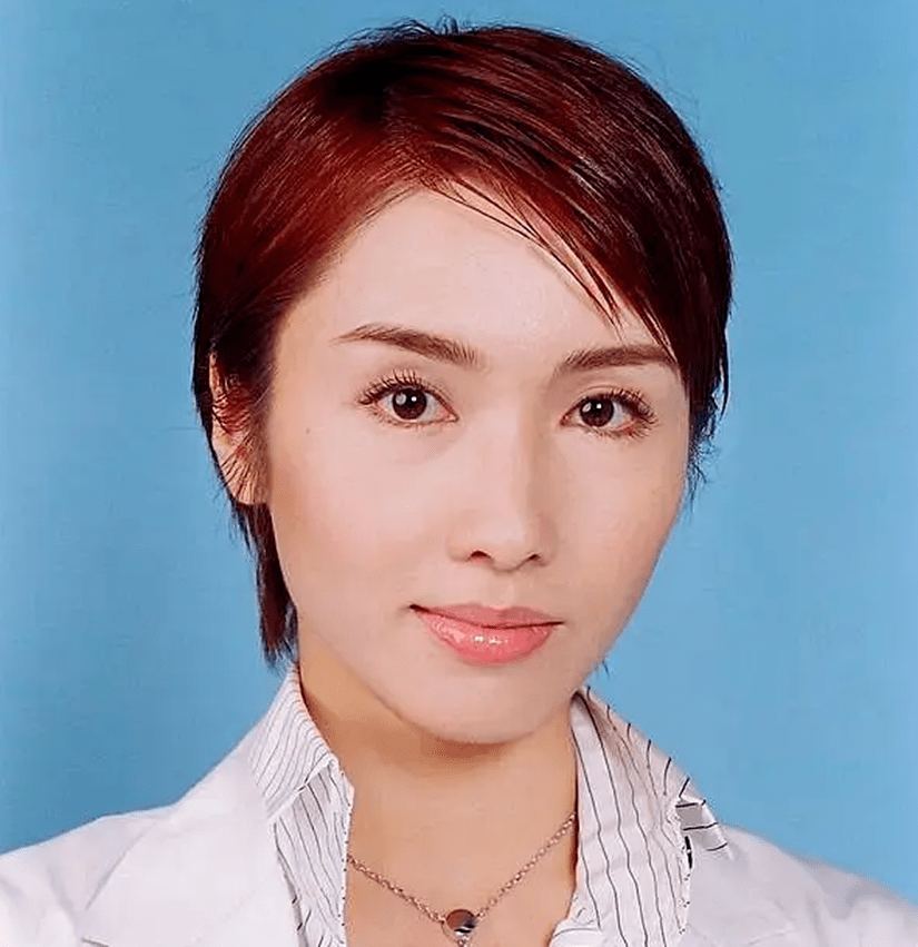 7.朱茵朱茵的美貌毋庸置疑,哪怕是证件照也从不失手.