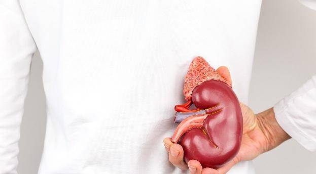 崩溃|24岁小伙因肾病入院，家长崩溃大哭，可能是这件事做多了