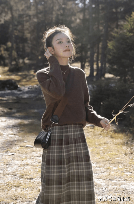 设计 冬季穿搭还是“毛衣”赢了，买基础款就够，懂搭配照样赢得好气质