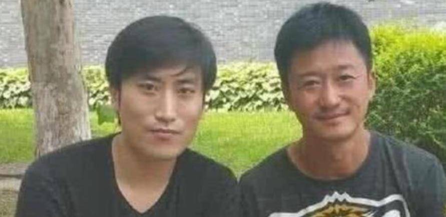 富二代|吴云飞:赵本山的富二代徒弟,曾投资吴京的电影,用金条当盆栽