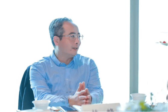 越秀服务董事长林峰与投资者和分析师深入交流