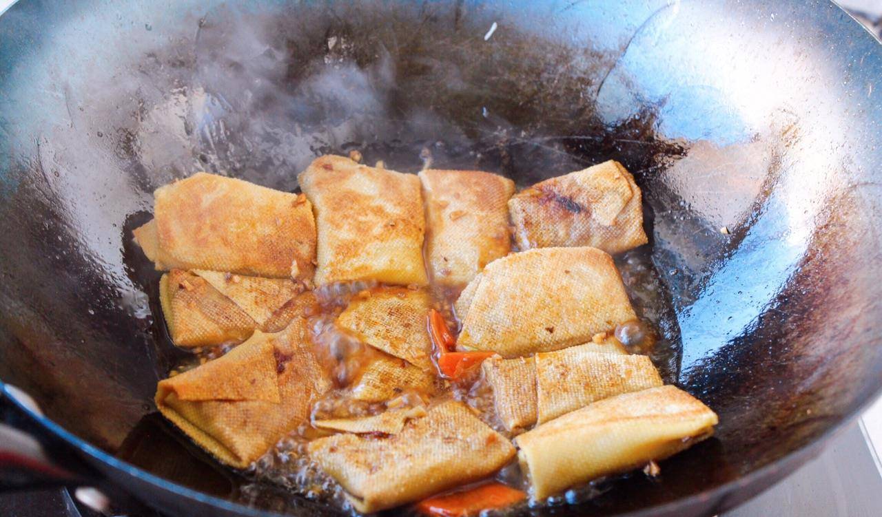 在家怎么做豆皮肉卷 1af0ed5d6522455b86bca859a0fe79fd.jpeg