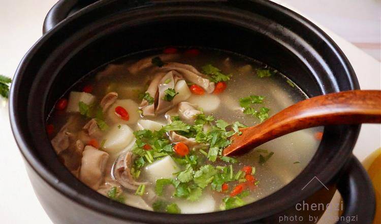 苹果怎么做好吃又健脾胃 bea77fd7978446e0ac83155da231aece.jpeg