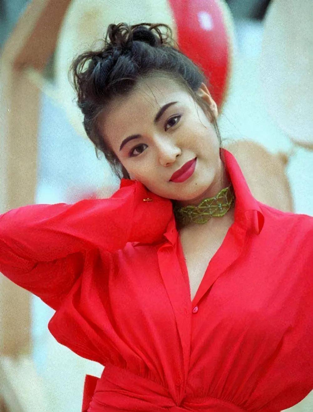 陈雅伦年轻时真美,50多岁还风韵犹存,为何难成钟楚红的接班人?