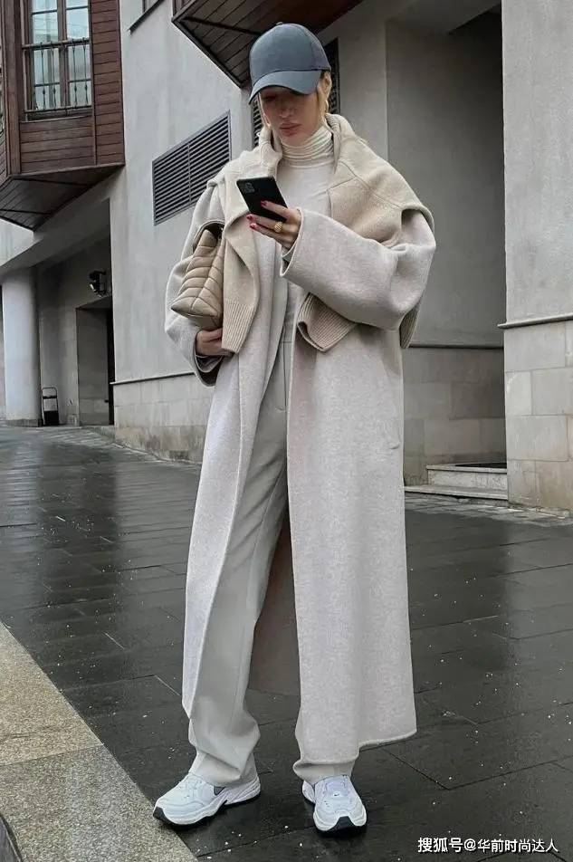 黑色 秋冬穿衣没有亮点?试试“同色系”搭配法则，高级优雅很有范