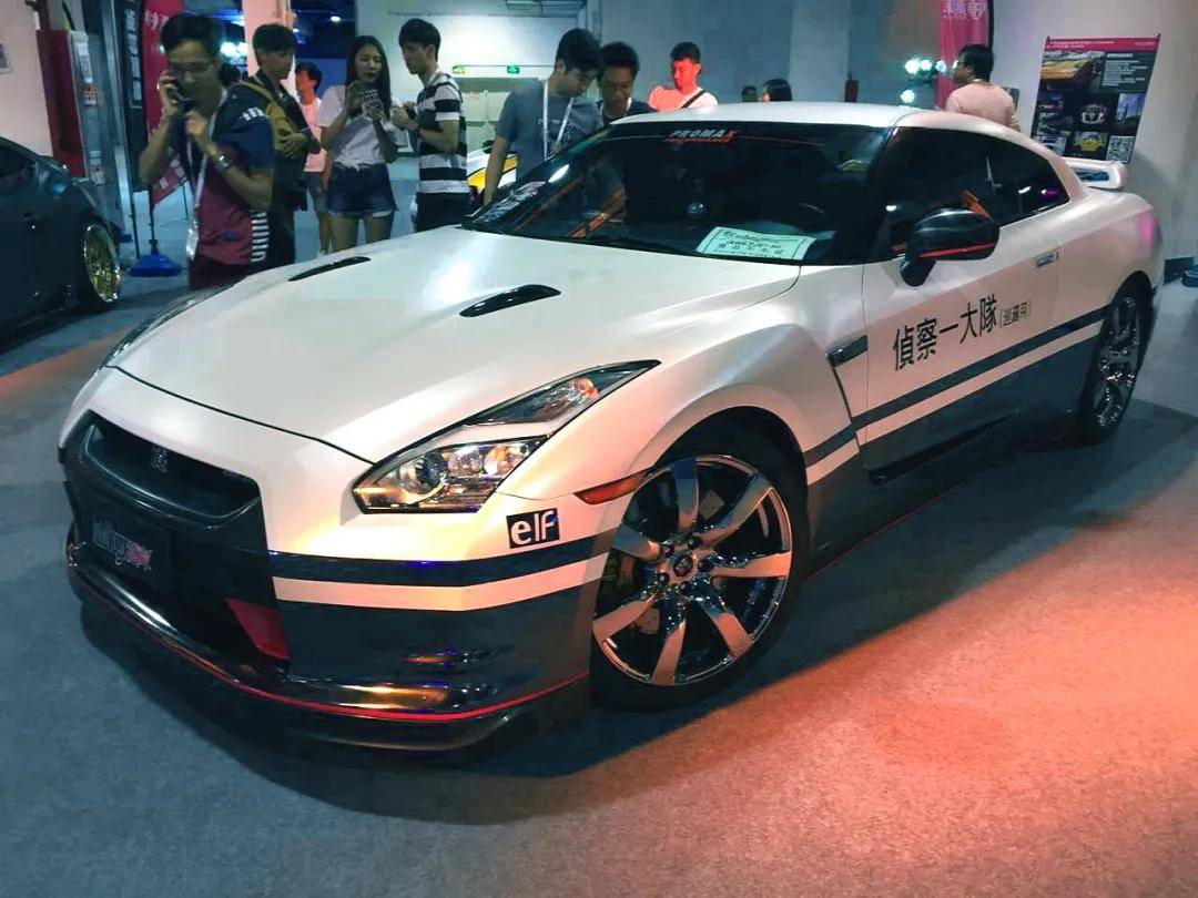 我国第一批gtr r35的车主,中国gtr俱乐部会长的座驾,与大家共赏.