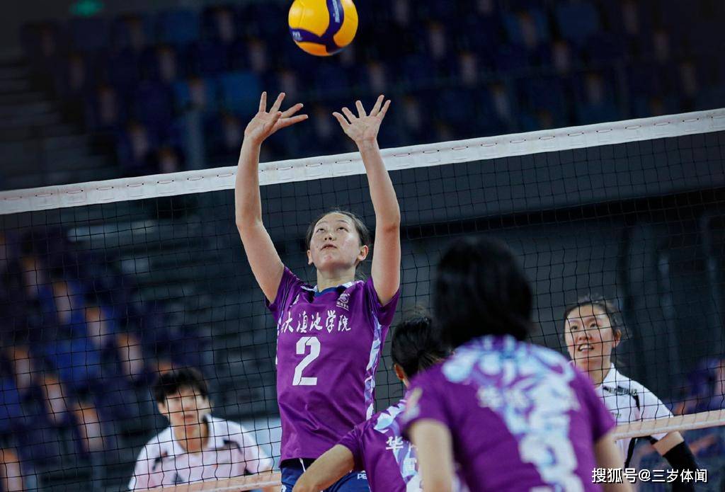 云南队|女排联赛1日第一场：山东女排3-1取得2连胜，小将42扣6中被打懵