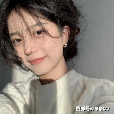 头像很可爱的女生高级头像真人_长发女生意境头像图片