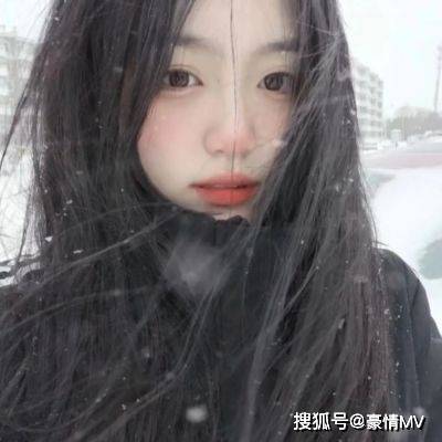 头像很可爱的女生高级头像真人_长发女生意境头像图片