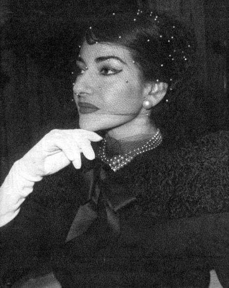 杰奎琳摆得平梦露,却斗不过船王,被丈夫公开羞辱,遗产与她无关