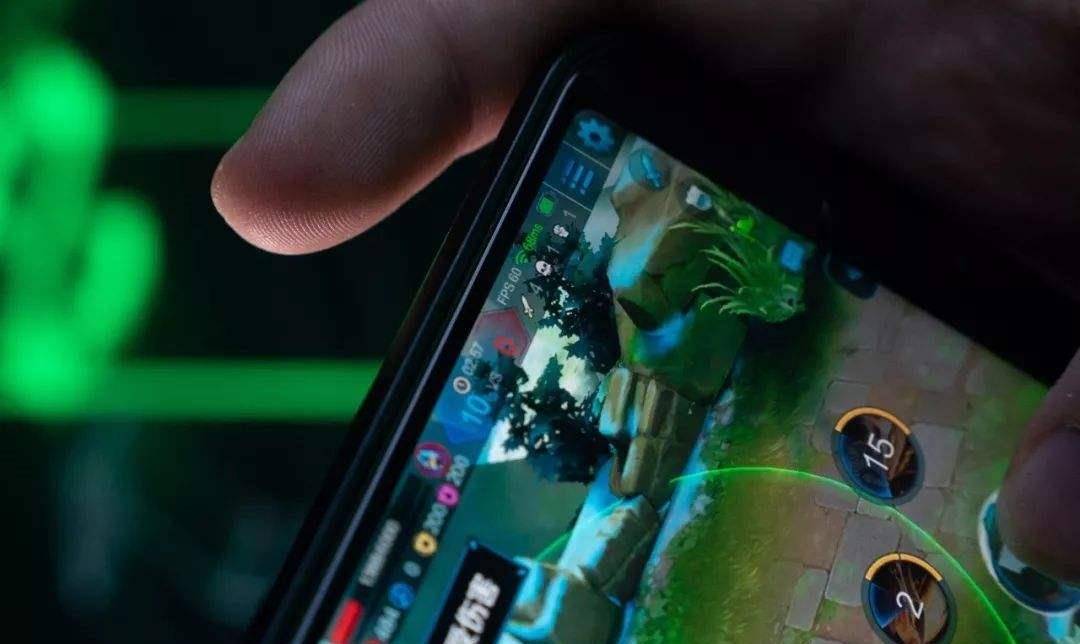 肝脏|33岁男子腹痛入院，查出肝病晚期，医生惋惜：只因两种行为害了他