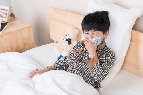 孩子咳嗽总不见好,家长最容易犯的几个错,现在知道还不迟