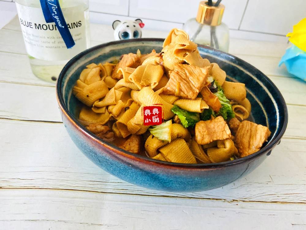 蔬菜|这一到冬天，我最喜欢猪肉蔬菜一锅烩了，好吃又简单