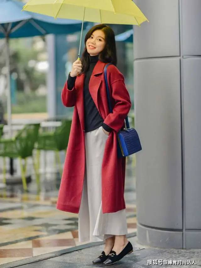 饱和度 奔40岁的女人,不要总穿黑白灰,多穿这3个“高级色”减龄又时髦