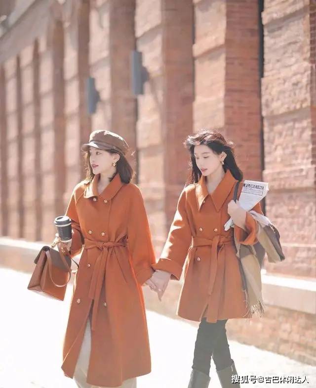 设计 柔美女人穿什么衣服？3招大衣搭配思路，尽显成熟女人味