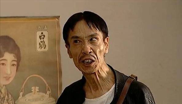 周星驰|8位抢戏的龙套演员，各有各的特色，你对谁的印象最深刻？