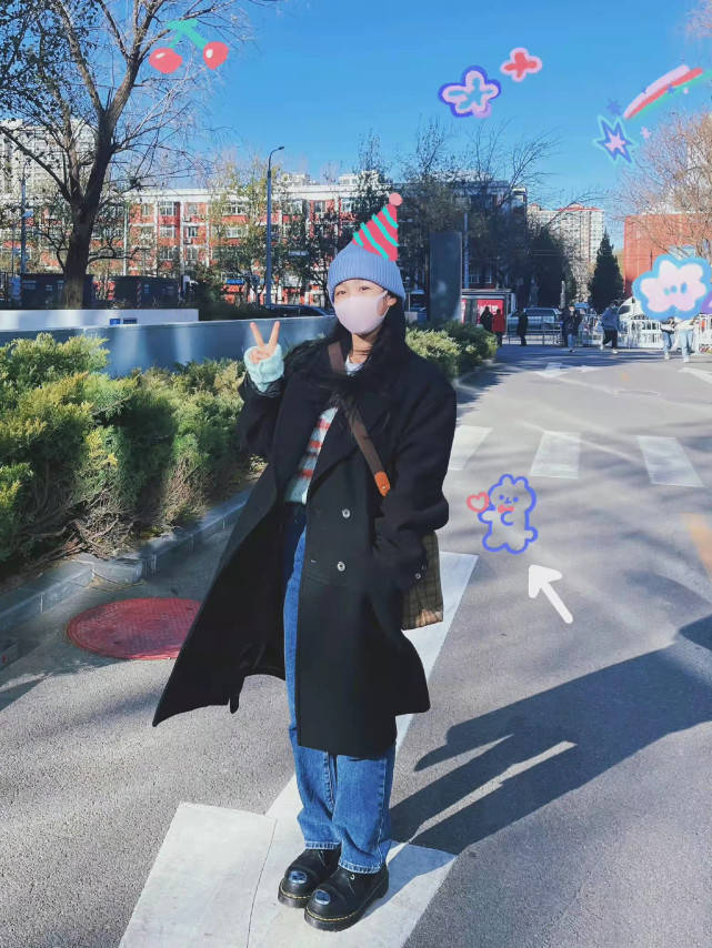 马甲 江苏五龙——可爱女生也可以穿的很时尚，看小彩虹徐梦洁给你做穿搭模范！