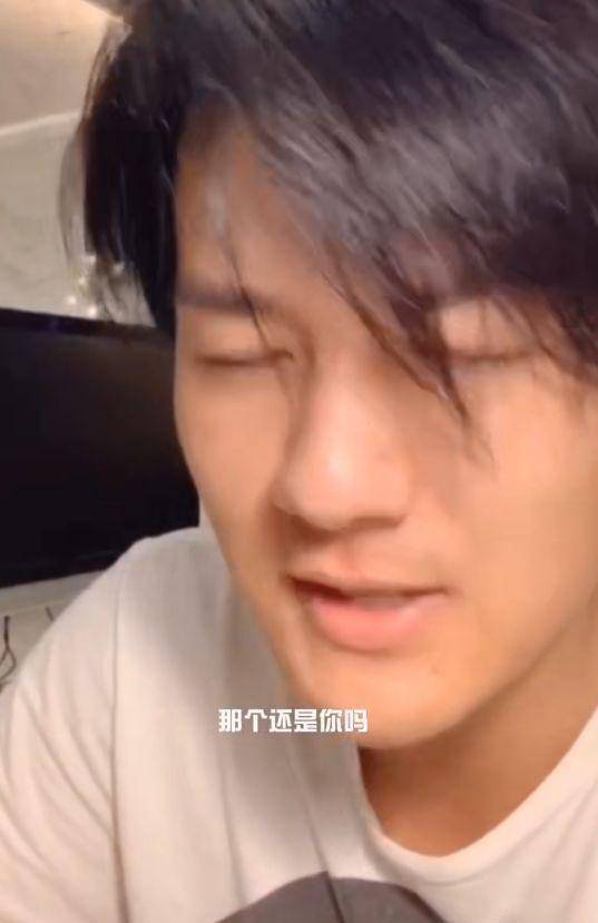 杨天真|41岁吴克群近照曝光，素颜出镜颜值依然抗打，打扮朴素显成熟