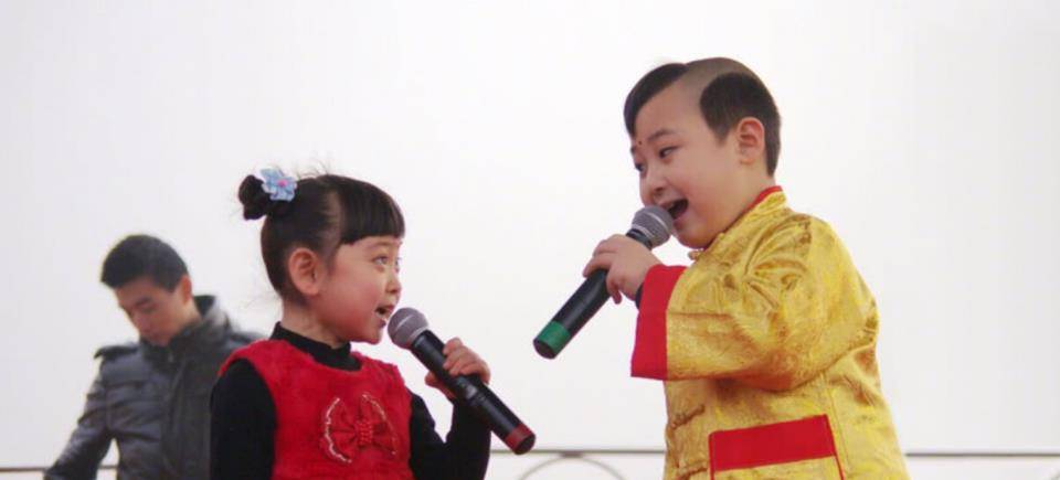 治疗|6岁上春晚8岁去世，父母的“摇钱树”，邓鸣贺的悲剧该由谁买单？