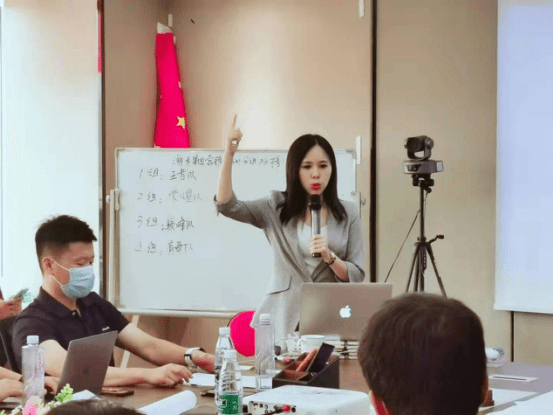 吴涵老师房企自救应戒急用忍方能行稳致远