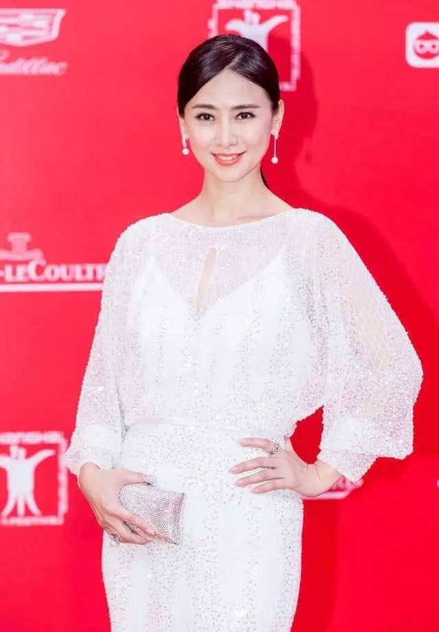 美人10位吃“防腐剂”的女星，越老越风情万种，个个赛似25岁