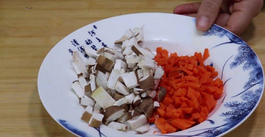 西红柿鸡蛋放豆瓣酱 2879e374a6b640d3a7b24afd22e73c19.jpeg
