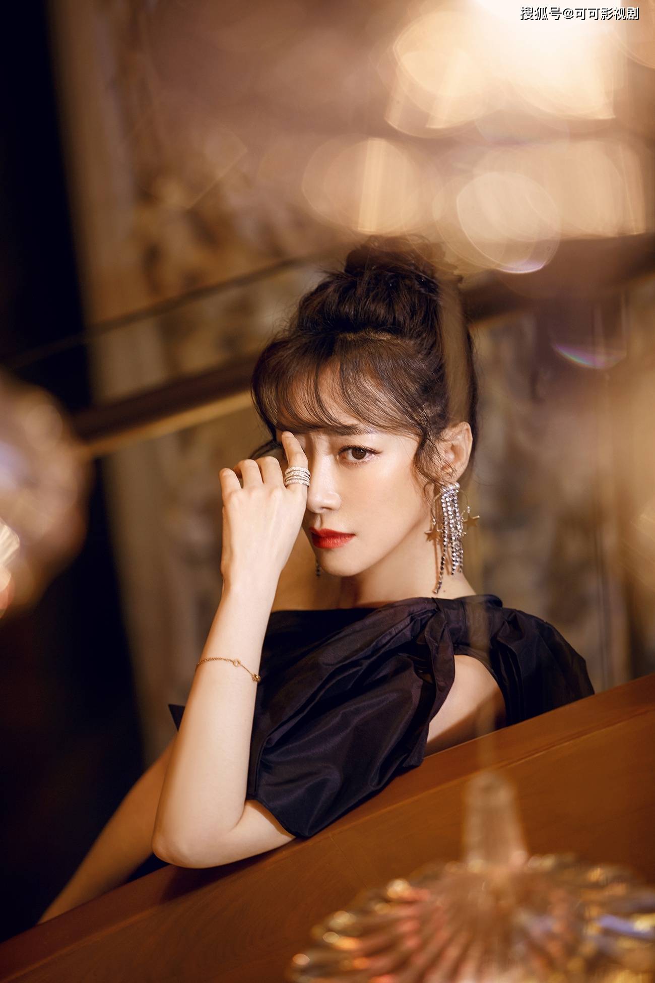 原创陈紫函容颜甜美身材性感46岁还是少女模样太让人心动了