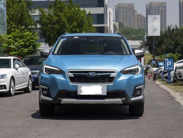 开过斯巴鲁xv 又换马自达cx5 车主 八个字 空间 后排 设计