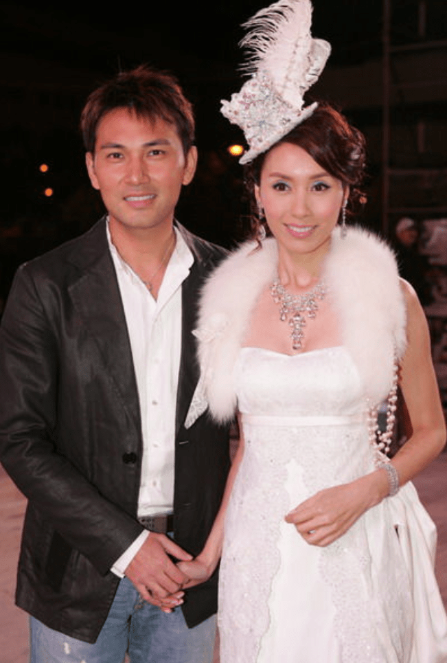 郭可盈和林文龙婚后互戴绿帽,各玩各的,后来又合伙把经纪人汪子琦送进