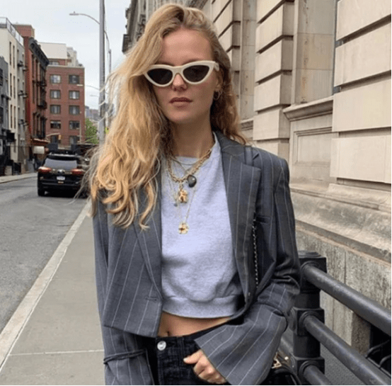 颜色 选对风格才显气质，分享3种风格和7套造型，穿衣不会有掉价感