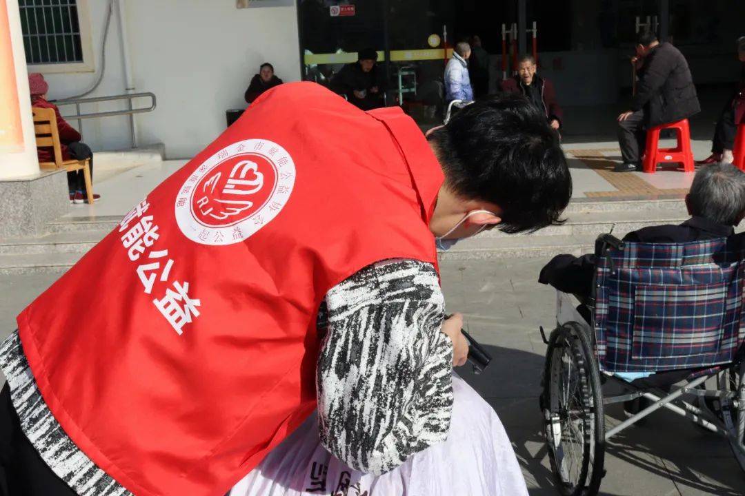 发型|瑞金：早餐含情暖心 义剪有型上头