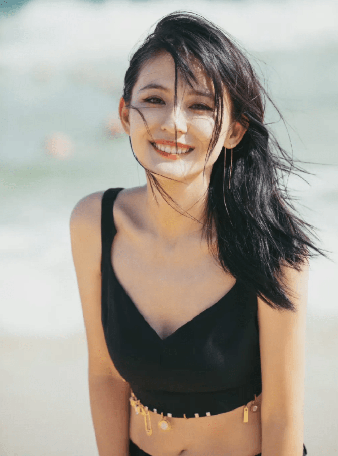 演技 又一个新疆美女,没有热巴的颜值,全靠演技说话